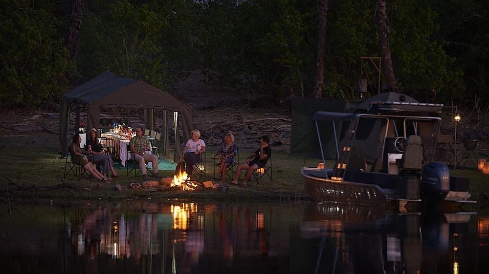 Thamalakane River Lodge マウン エクステリア 写真